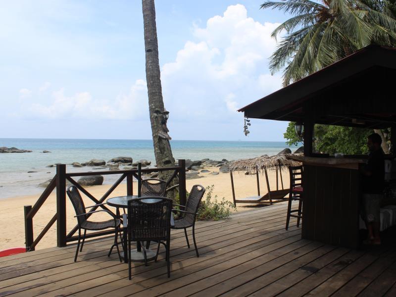 Melina Beach Resort Kampung Genting Exterior photo